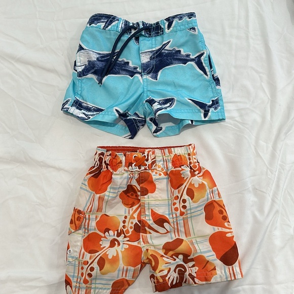 4 pair boys 12M swim trunks - Picture 4 of 7